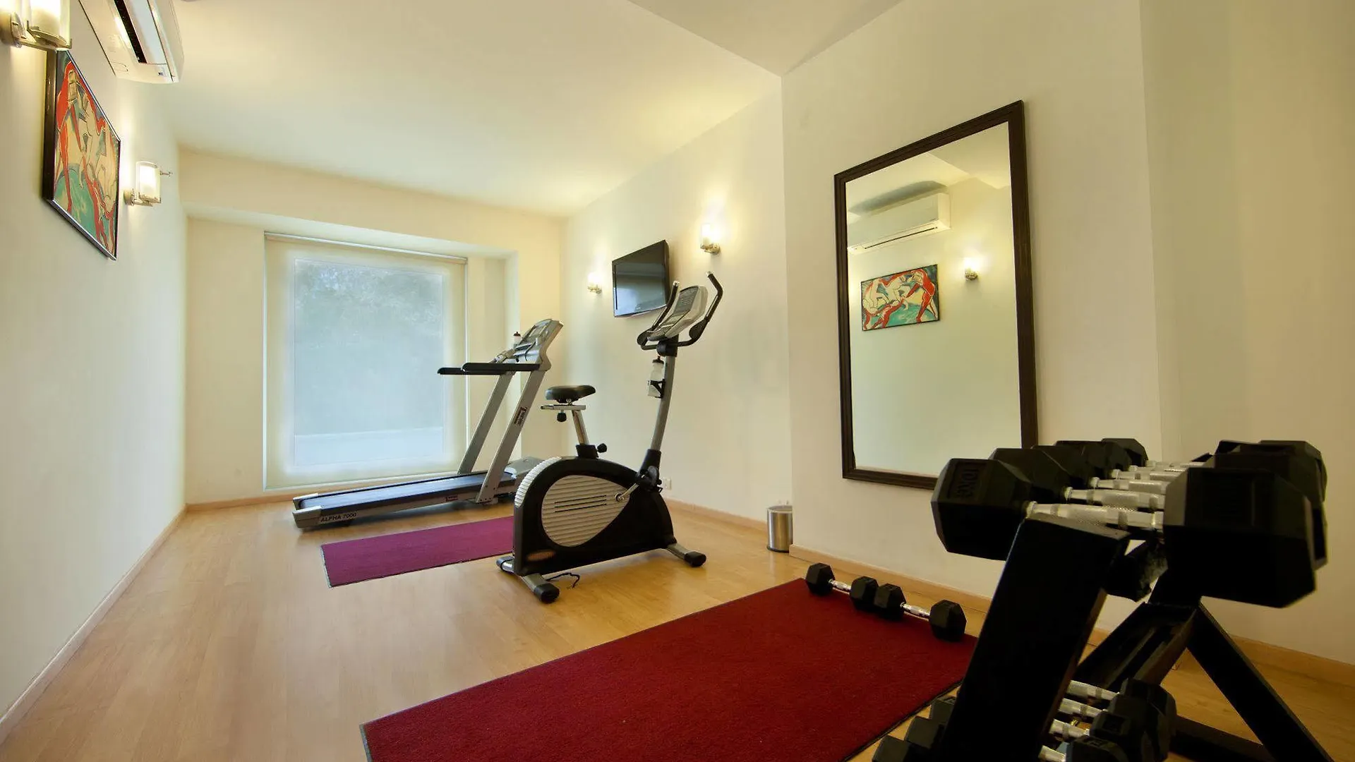 Red Fox By Lemon Tree Hotels, East Delhi 3*,